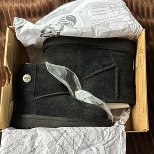 UGG Kids T Jona Black Boot